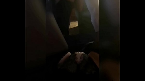 Zafi MJM. Miji yana lalata da budurwa a gaban matarsa. Farjin matar ya jike, ƙazanta tunaninta kawai ya ruɗe tunani